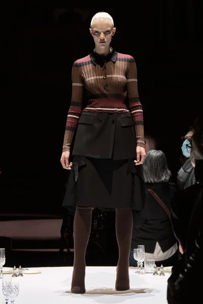 Look 17